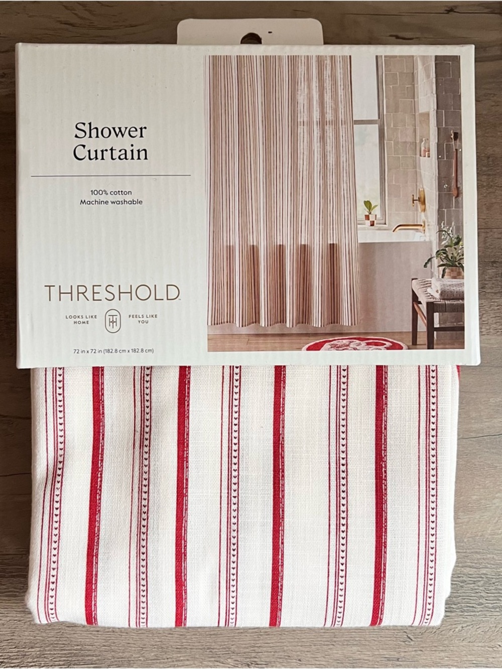 Threshold shower curatin